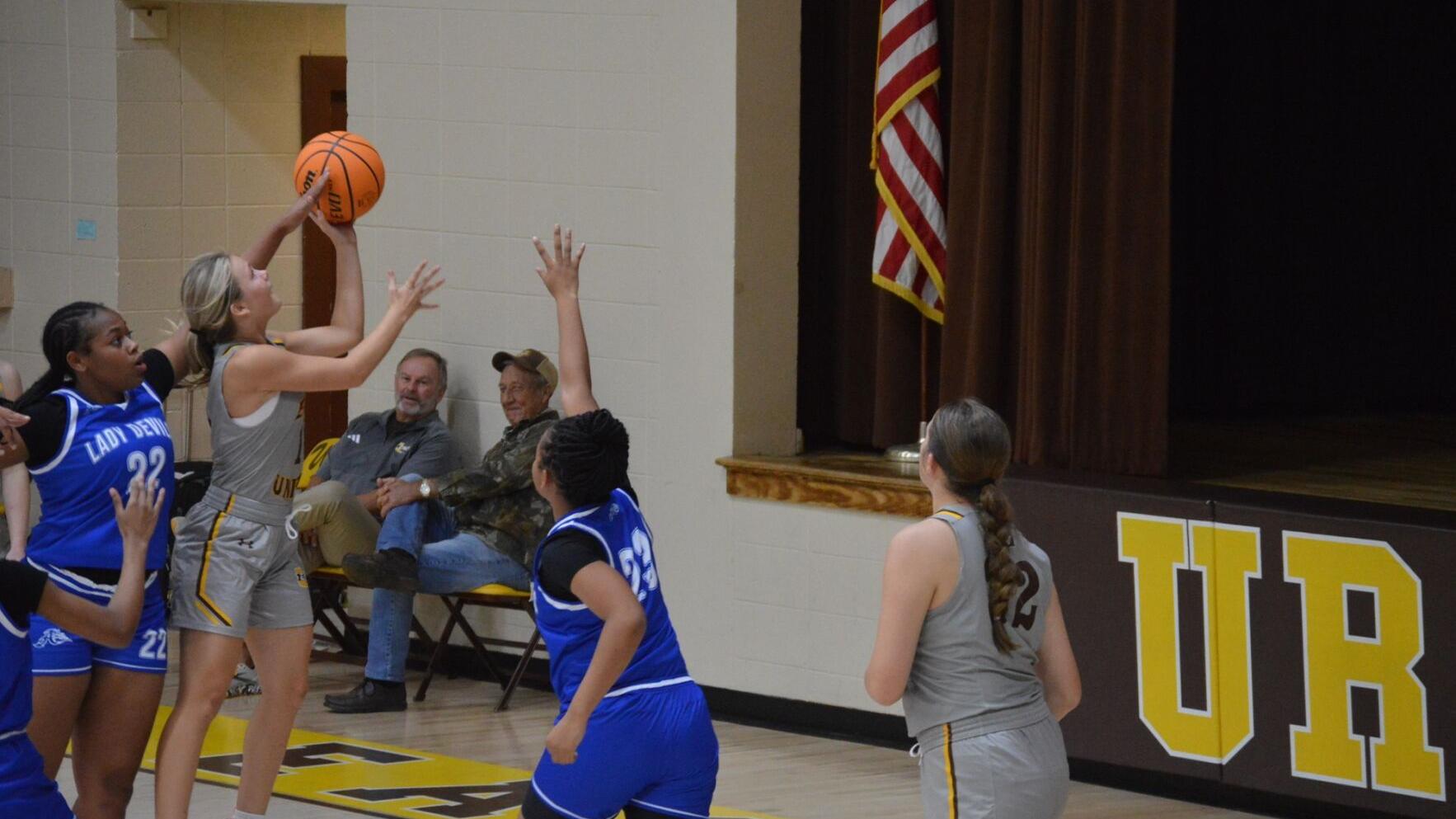 East Union gets early season wins over Ashland